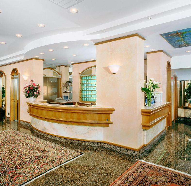 Hotel Giovanella Bellaria-Igea Marina Esterno foto