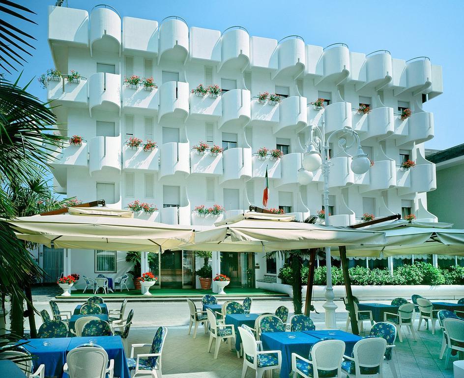 Hotel Giovanella Bellaria-Igea Marina Esterno foto