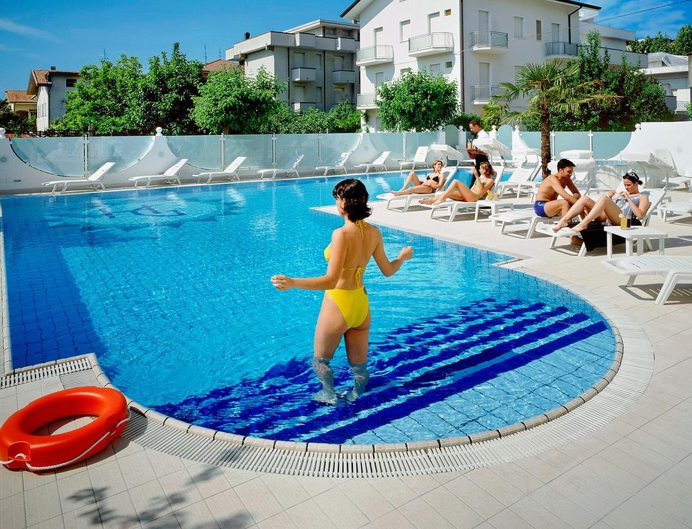 Hotel Giovanella Bellaria-Igea Marina Esterno foto