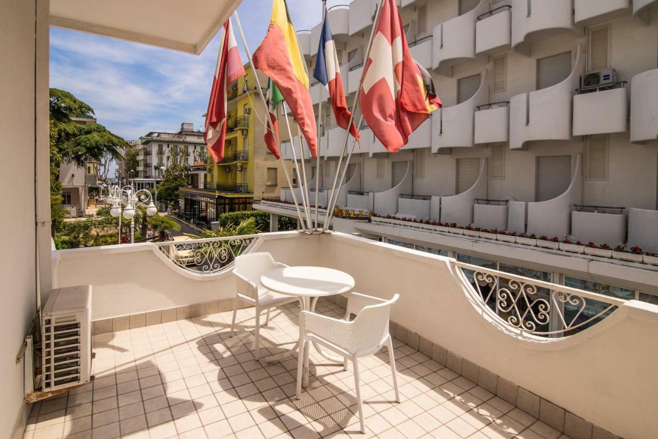 Hotel Giovanella Bellaria-Igea Marina Esterno foto